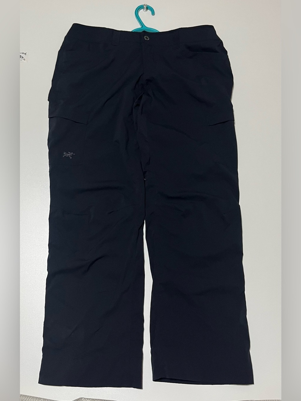 Arc'teryx women's Black Cargo Outdoor Pants Sz 12